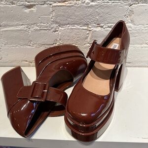 STEVE MADDEN Carly Womens Patent Stacked Heel Mary Jane Heels